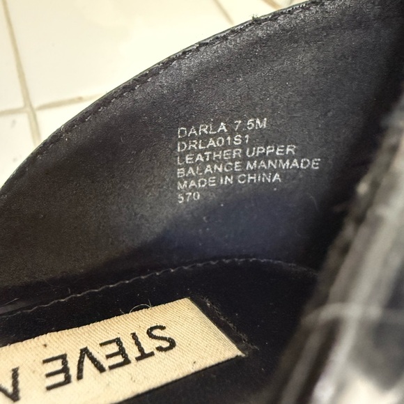 Steve Madden Darla Black Leather D'Orsay Pointed Toe Pumps Size 7.5 - Picture 8 of 9
